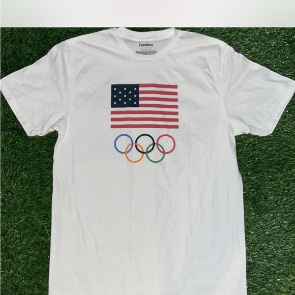 Fanatics Red and White Short Sleeve Tee - Picture 1 of 2